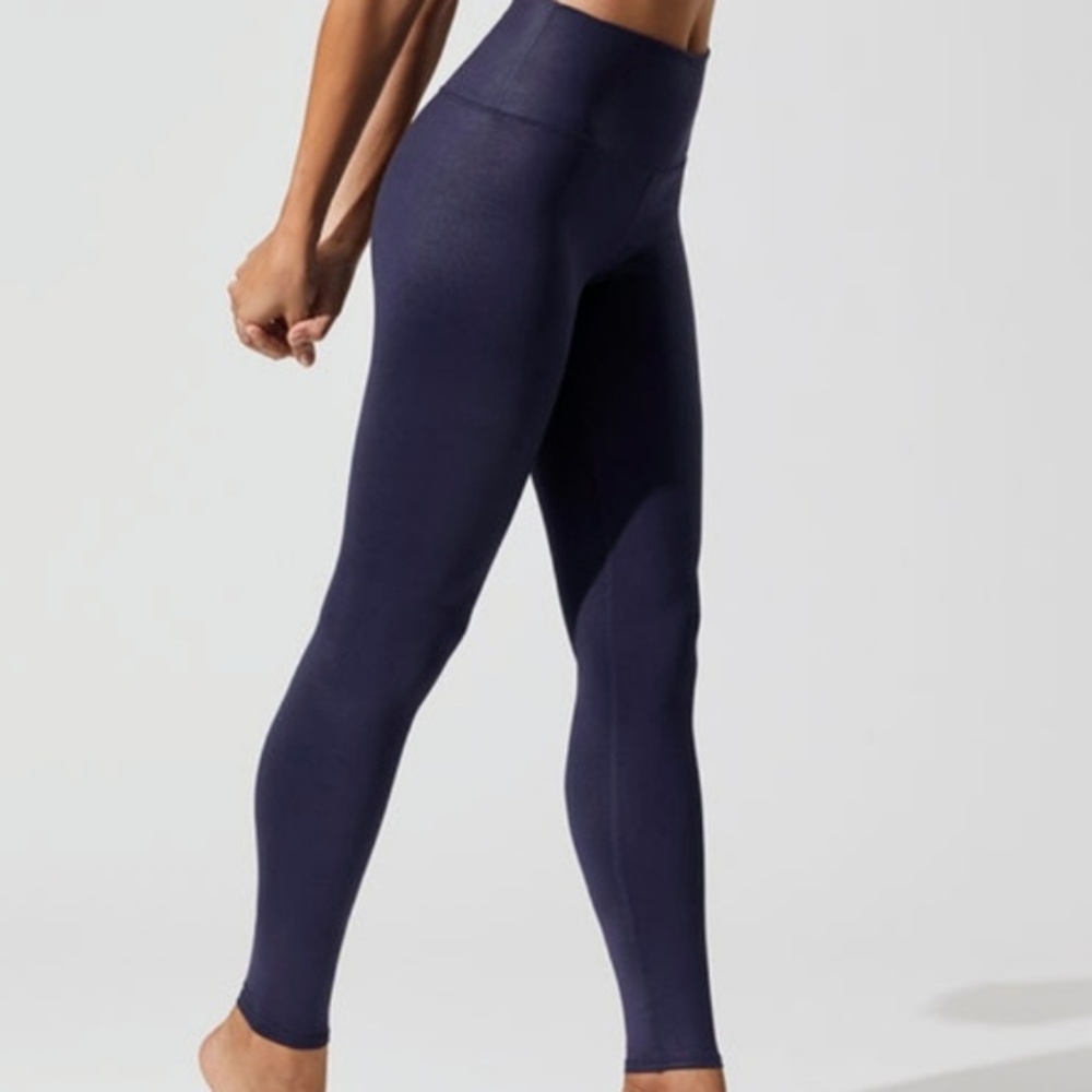 Alo Yoga High Waist Airbush Leggings - Glossy Navy